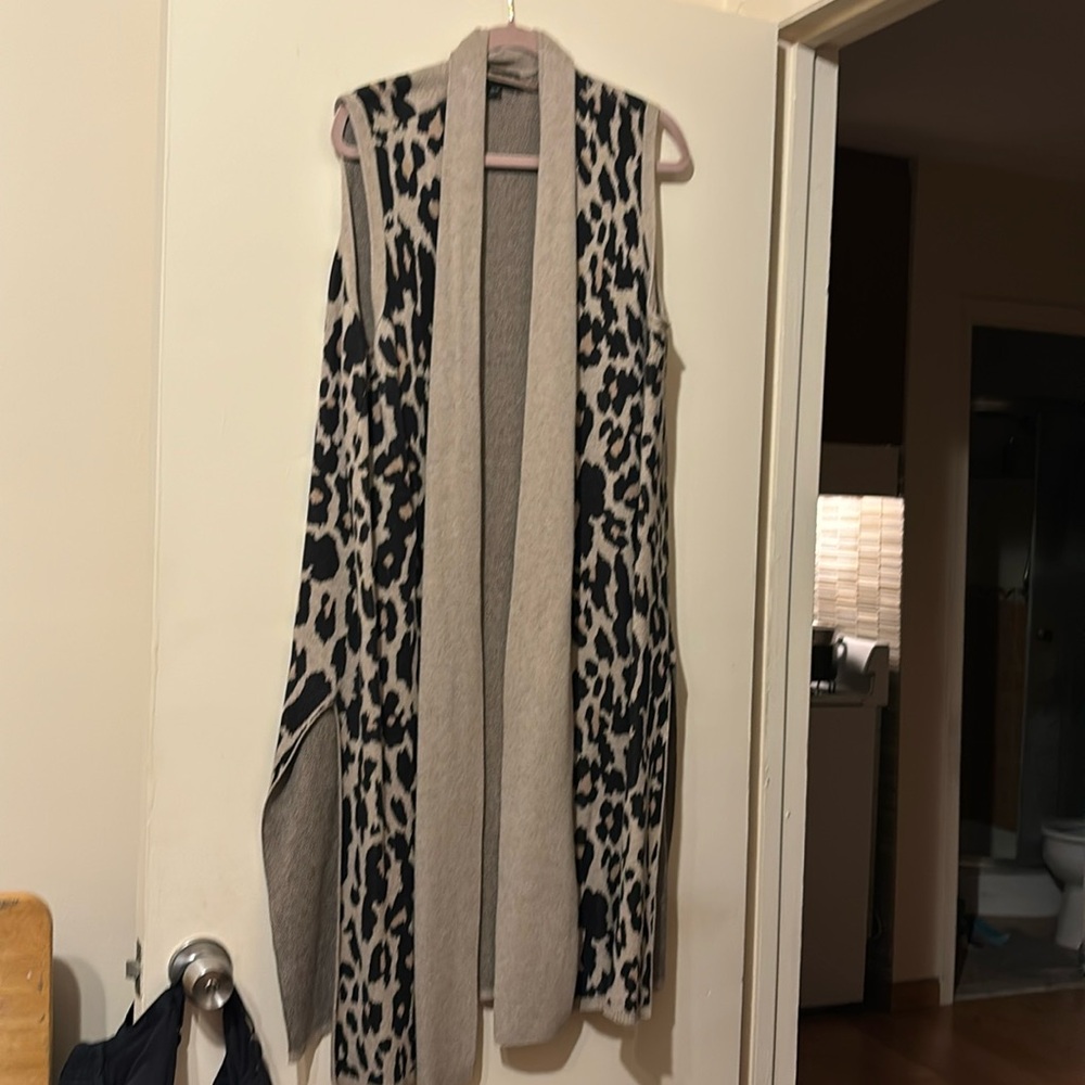 Lane Bryant sweater vest long 22/24 leopard print